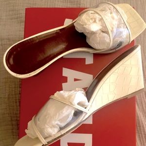 Size 39 low wedge sandals by fashion-fave Staude